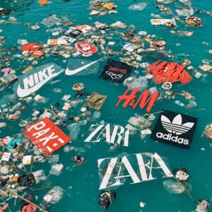 The Buriganga “Trash River” Catwalks as World’s Most Polluted River (6)